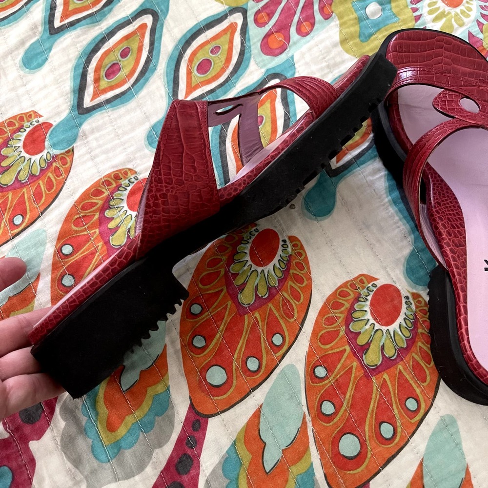 Gilbert Rohde Red Croc-Embossed Leather Slide Sandals - Picture 5 of 16
